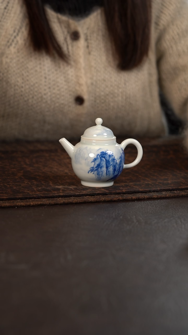 【闪购商品】杯聚澜堂国画山水小壶