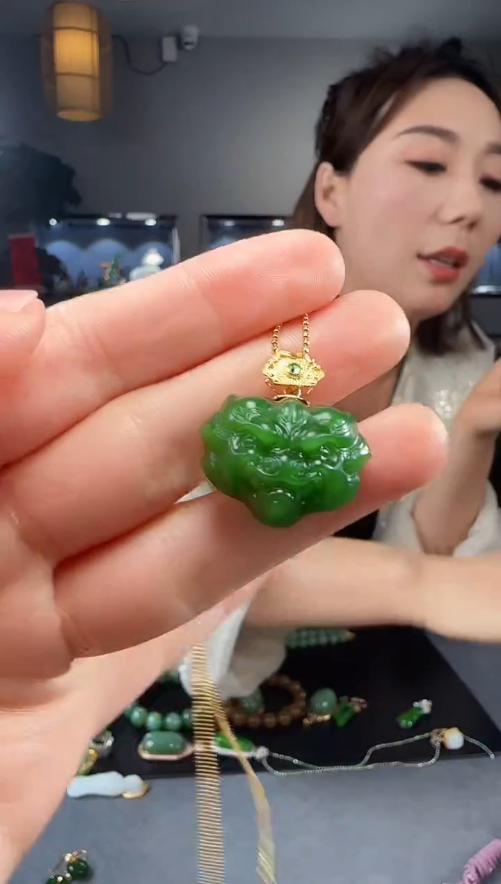 【闪购商品】和田玉吊坠(不含链)18K金镶嵌1