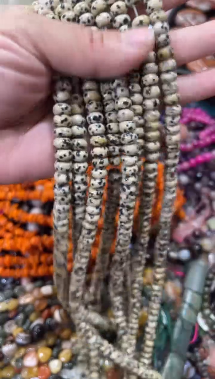 未镶嵌玛瑙/玉髓珠宝半成品一条