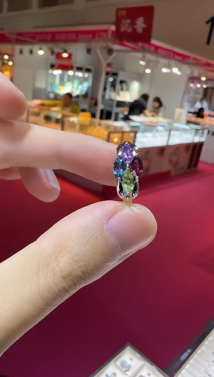 银S925镶嵌戒指托帕石多彩宝石排戒