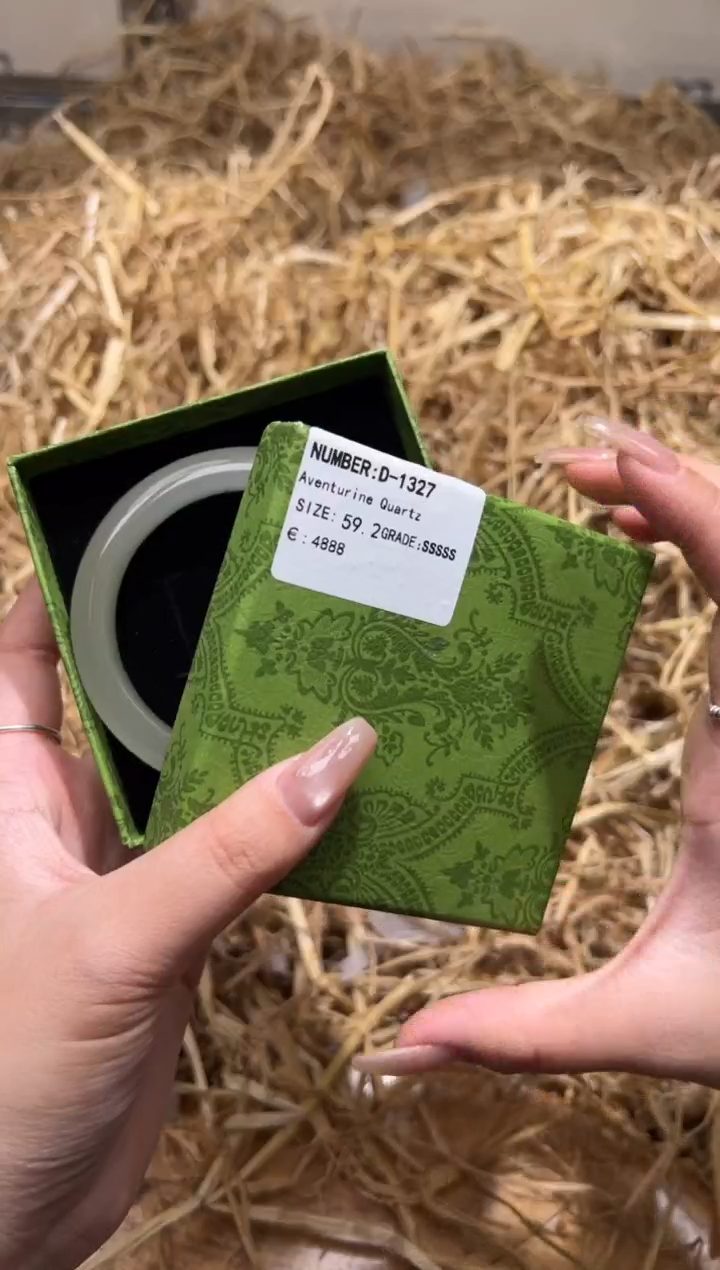 未镶嵌手镯石英质玉D1327LV