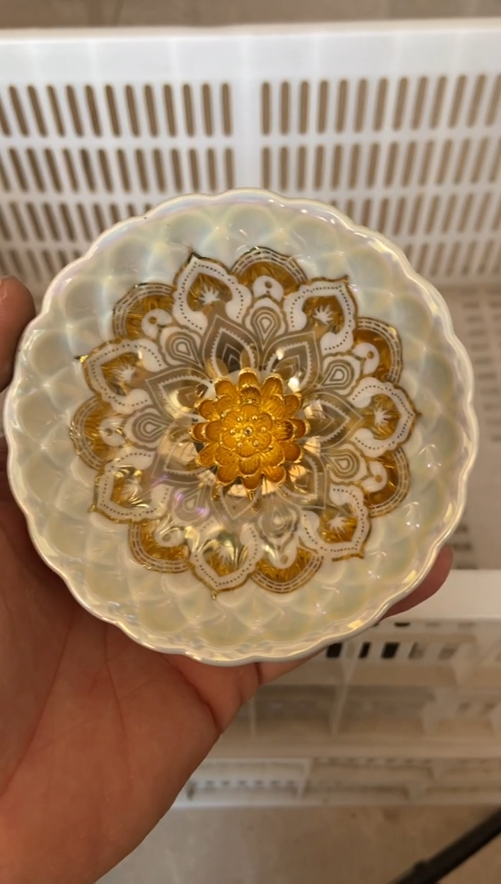 无运费险有瑕疵的摄影的产品有使用过的痕迹有点脏介意勿拍