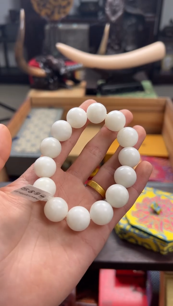 【闪购商品】和田玉1未镶嵌——————————————