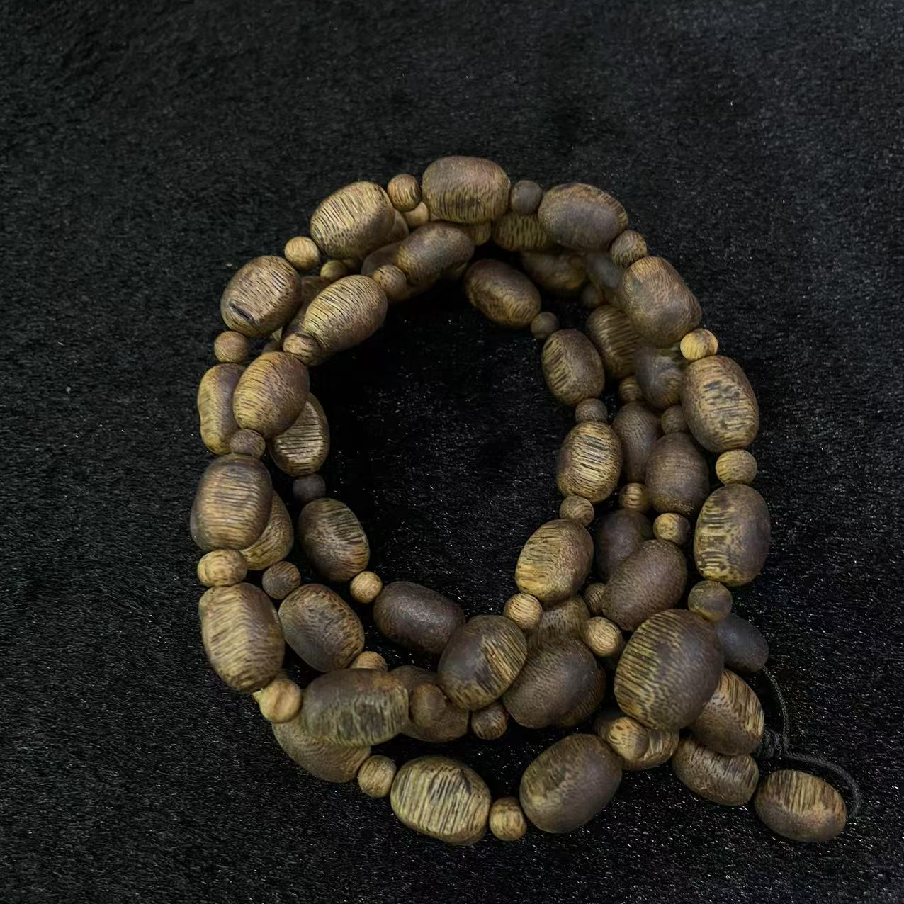 白棋奇楠沉香多圈留疤手串留香持久凉韵十足多样性发货