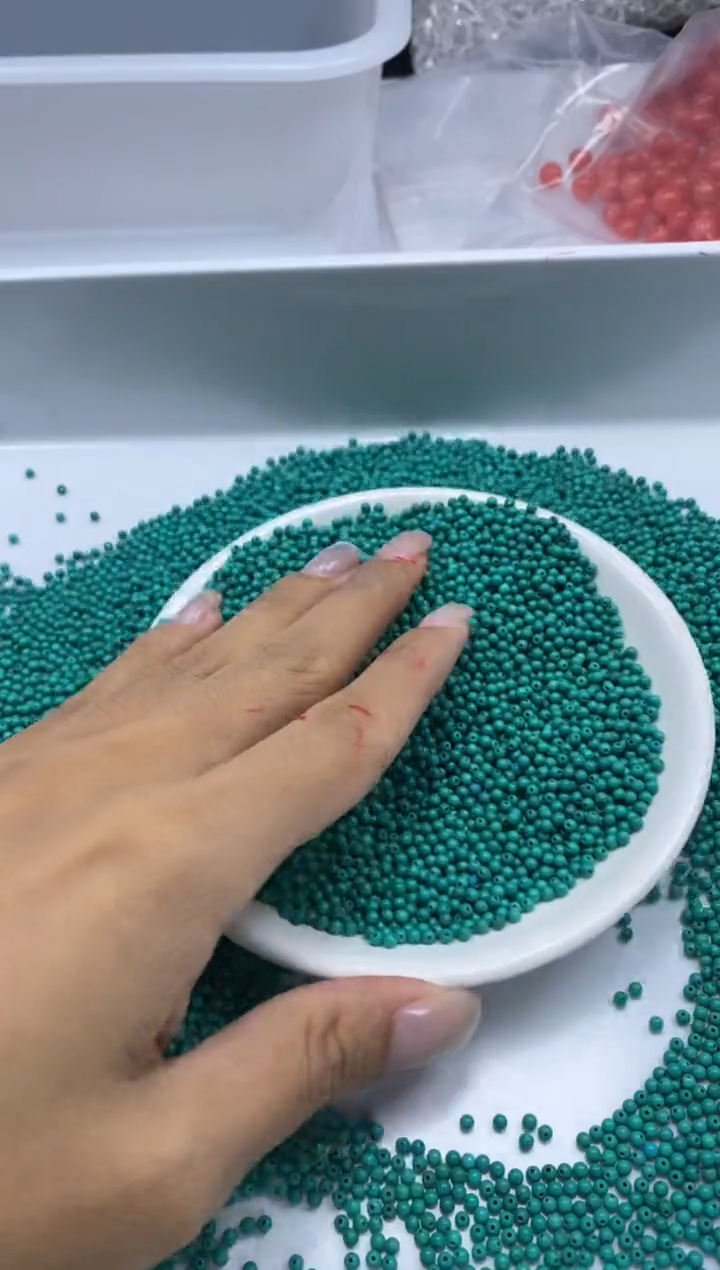 玛瑙/玉髓颈饰未镶嵌w411高瓷绿*松2mm*100颗