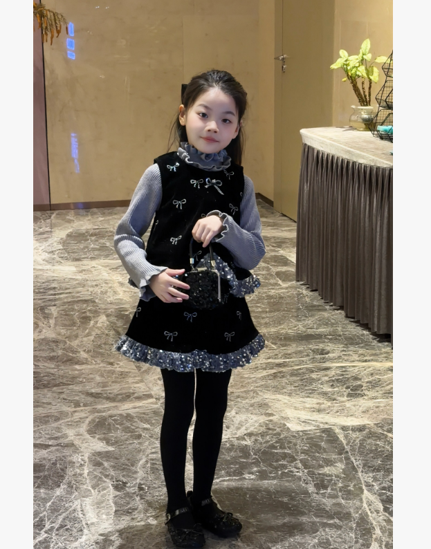  女童韩版加绒套装2025冬季儿童洋气保暖丝绒两件套宝舒适亮亮潮