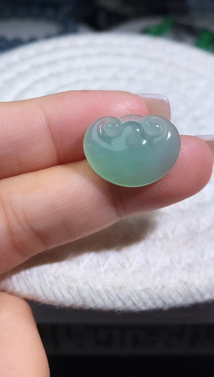 定制翡翠未镶嵌毛货