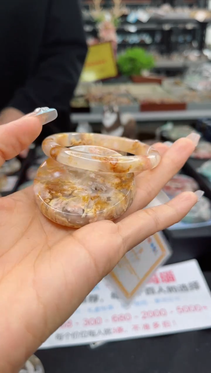 【闪购商品】石英质玉手镯未镶嵌56圈口（赠品镯心）3330264