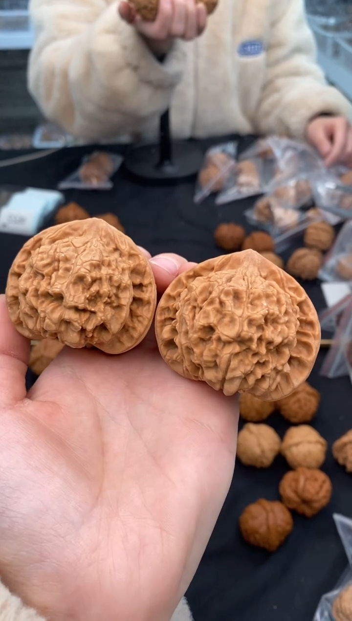 【闪购商品】文玩核桃把件麒麟官帽51-t622