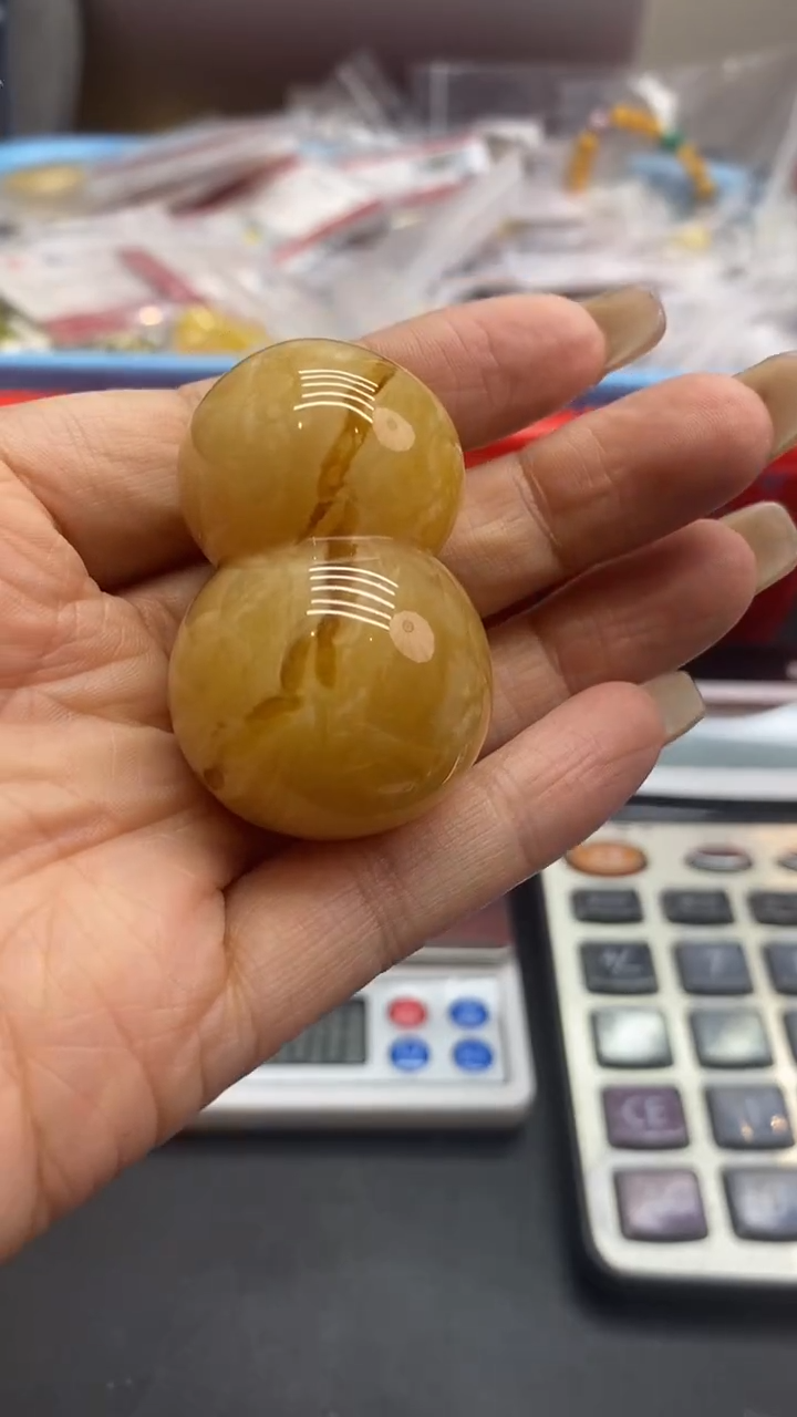琥珀未镶嵌珠宝奇石1437