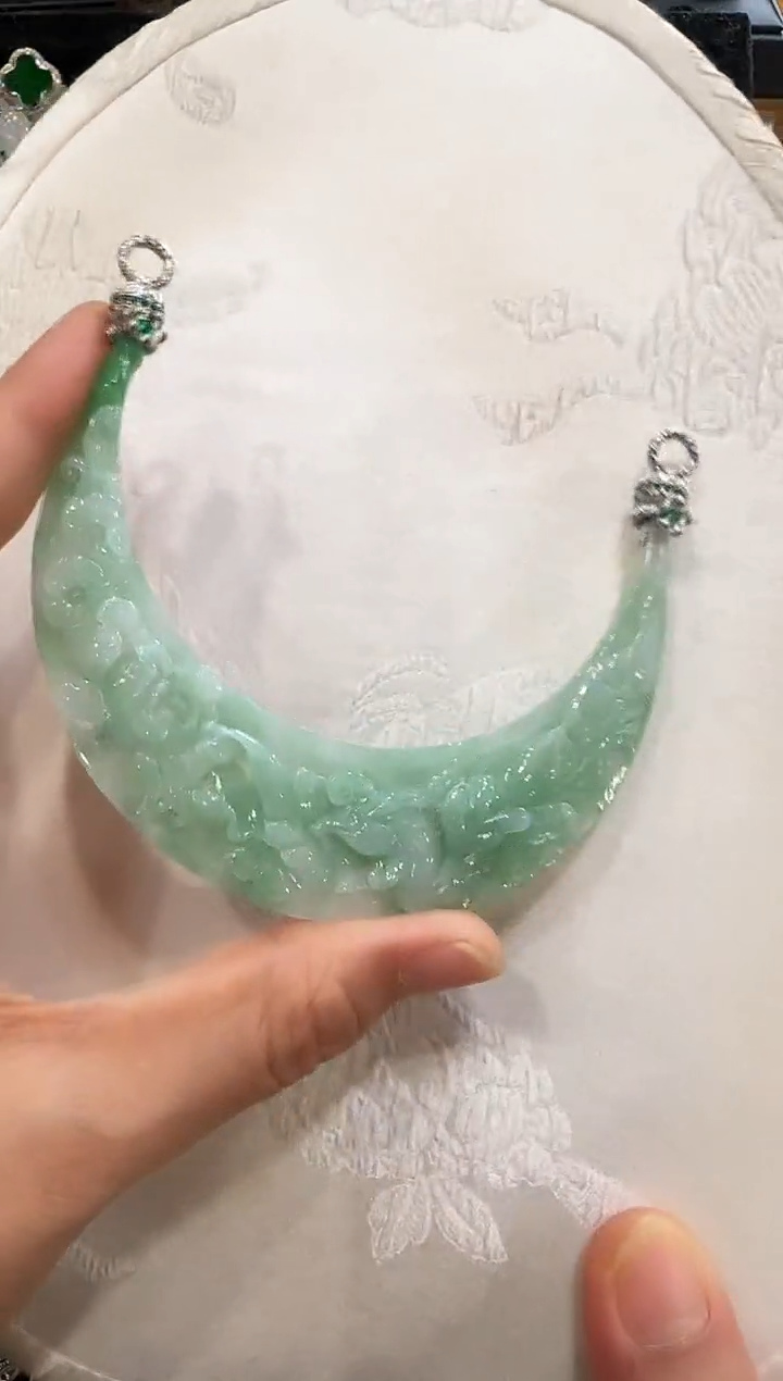 颈饰未镶嵌翡翠国风