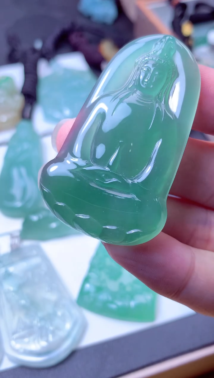 颈饰未镶嵌翡翠天然A货翡翠