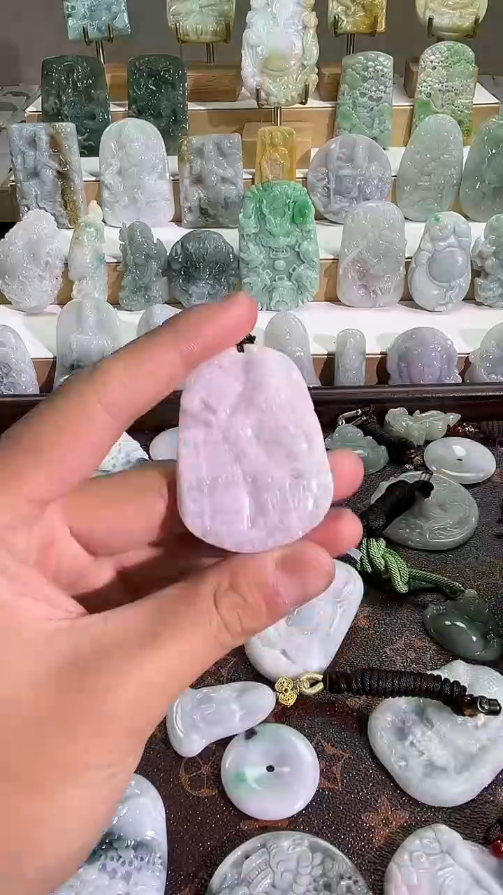 吊坠(赠链)未镶嵌翡翠11/23   21