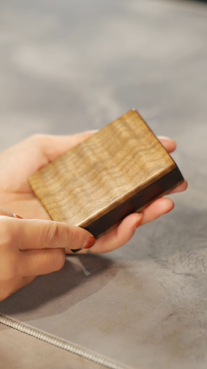 【闪购商品】金丝楠木雕601水波纹精工烟盒