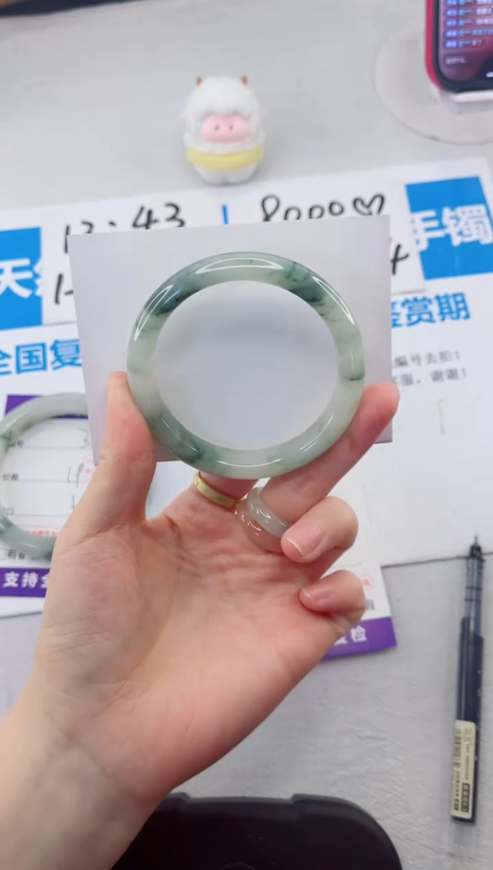 【闪购商品】石英质玉手镯合金37-53.2