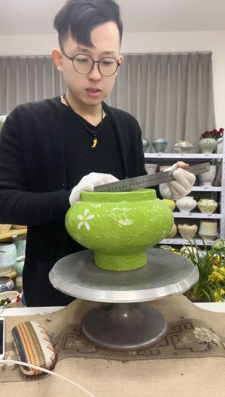 【12.26】花盆链接 高：16  口：13.5