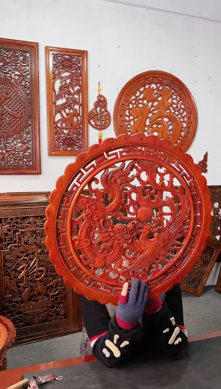 【闪购商品】香樟木木雕58公分 龙凤呈祥