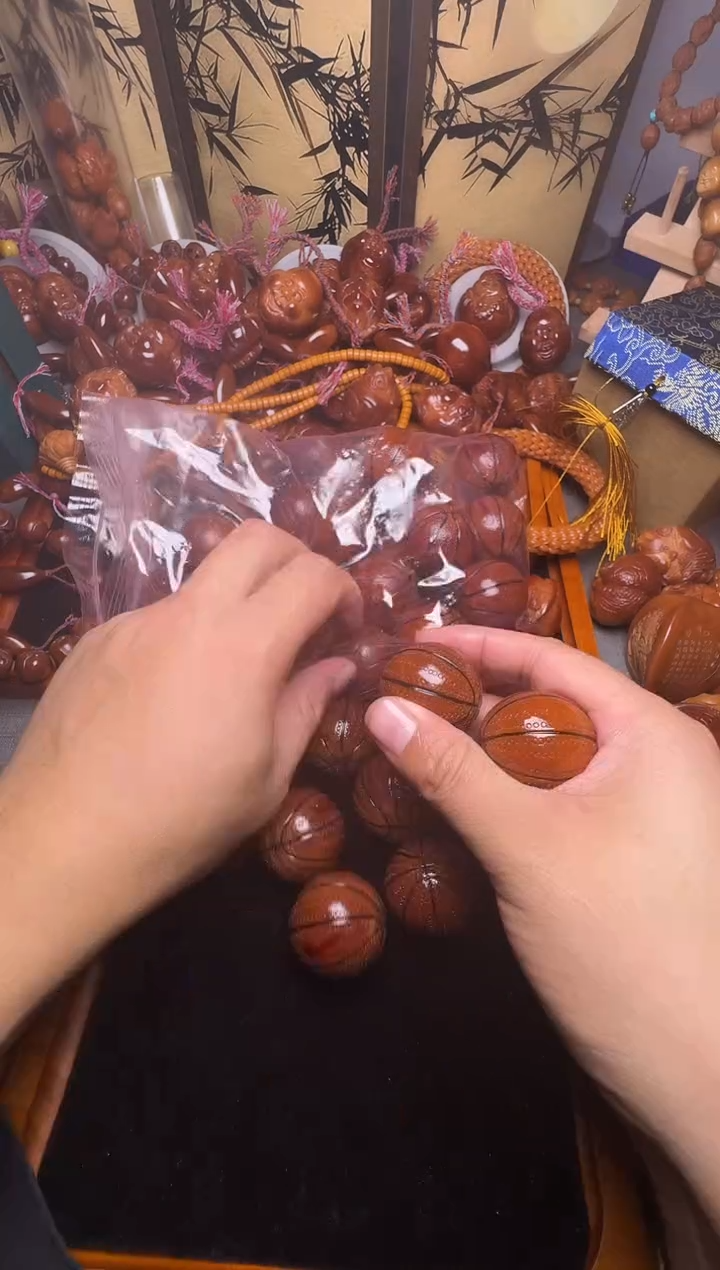 手串橄榄核篮球一对
