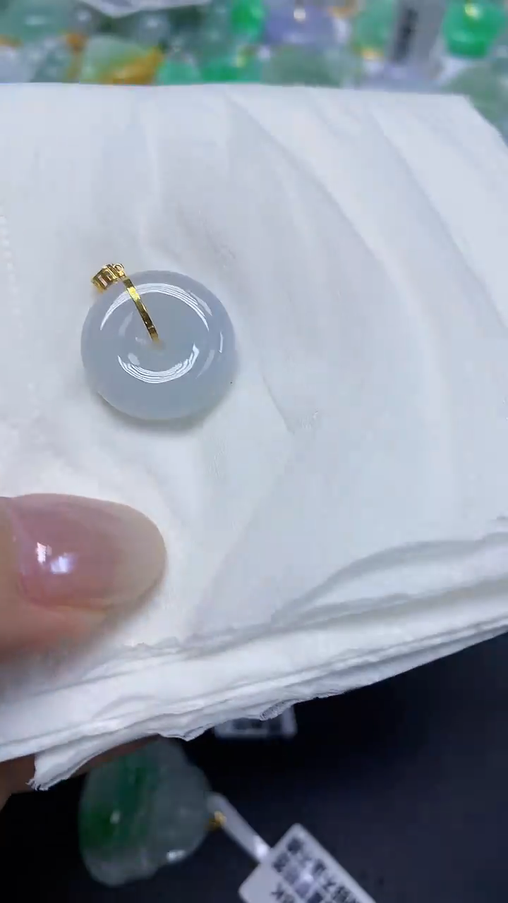 翡翠18K金镶嵌颈饰天然缅甸翡翠A货