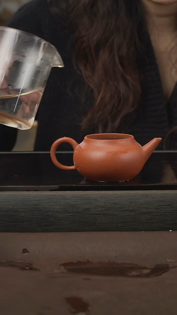 茶壶紫砂鹿**✨261，水平，朱泥，微瑕，120cc