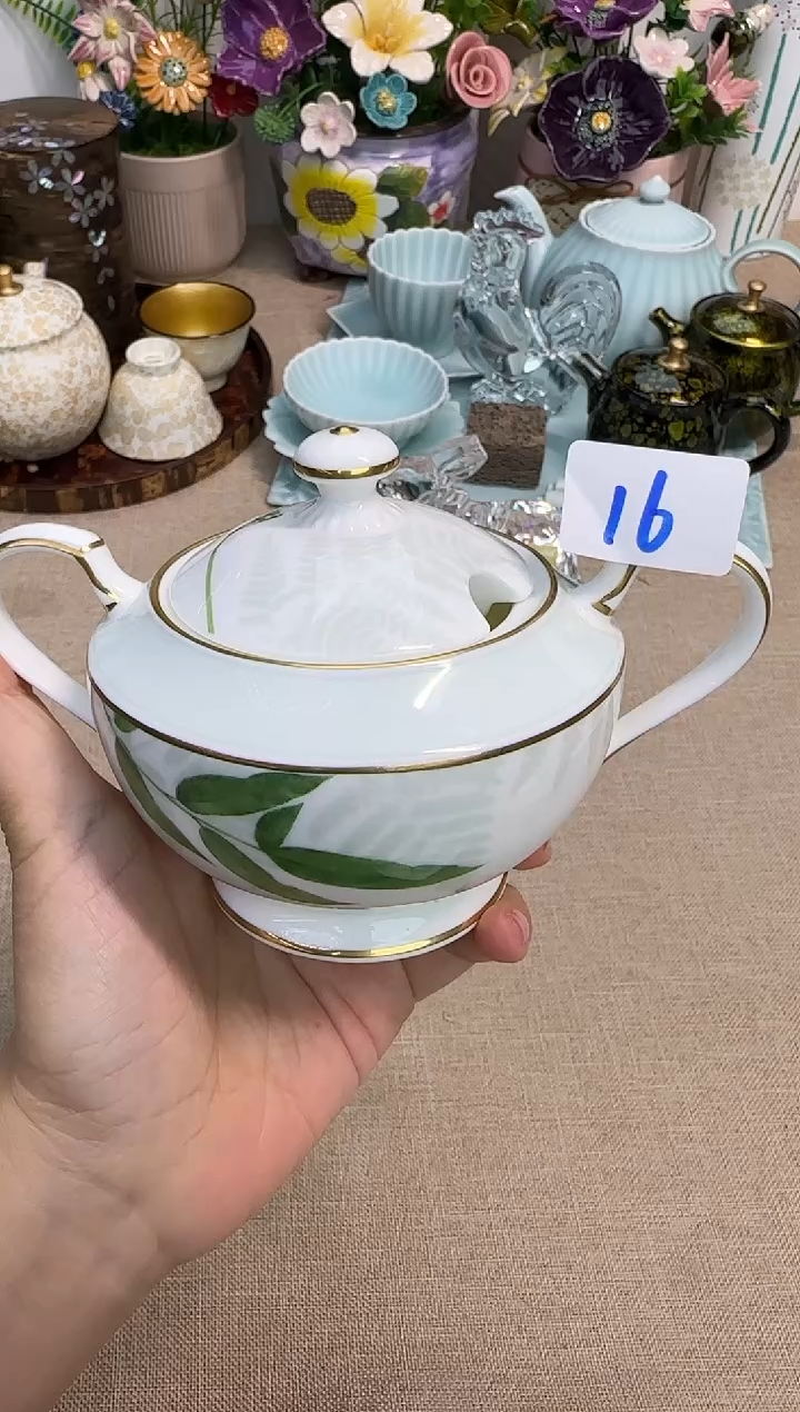 瓷片泡泡家的瓷器真好看