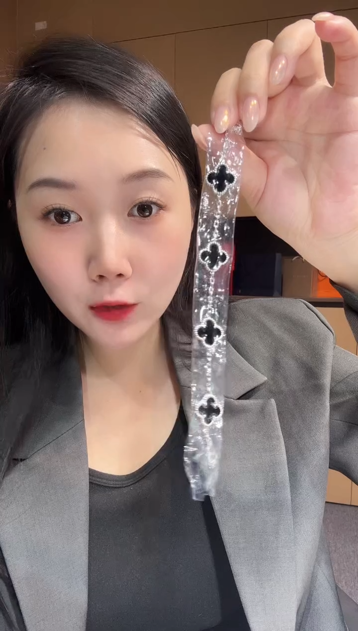 【闪购商品】玛瑙/玉髓手链18K金镶嵌黑色k白，五花手链GHJ
