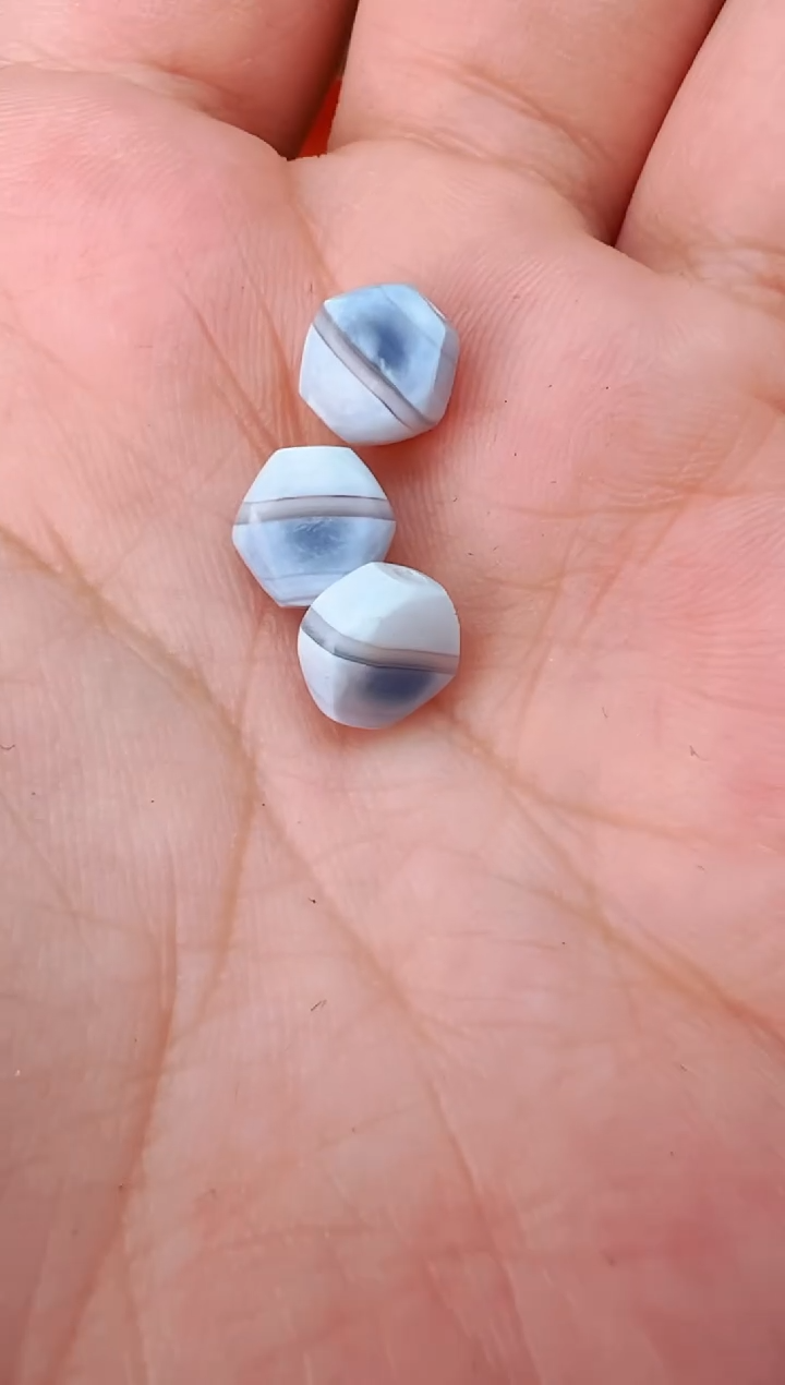 【 西亚珠饰 】配珠随发1颗
