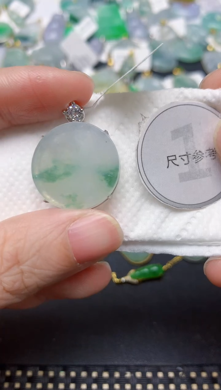 颈饰未镶嵌翡翠天然缅甸A货翡翠