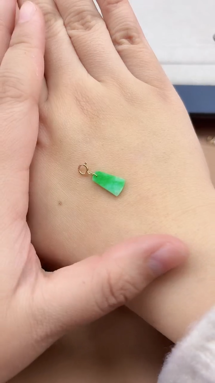 【闪购商品】翡翠颈饰18K金镶嵌挂件