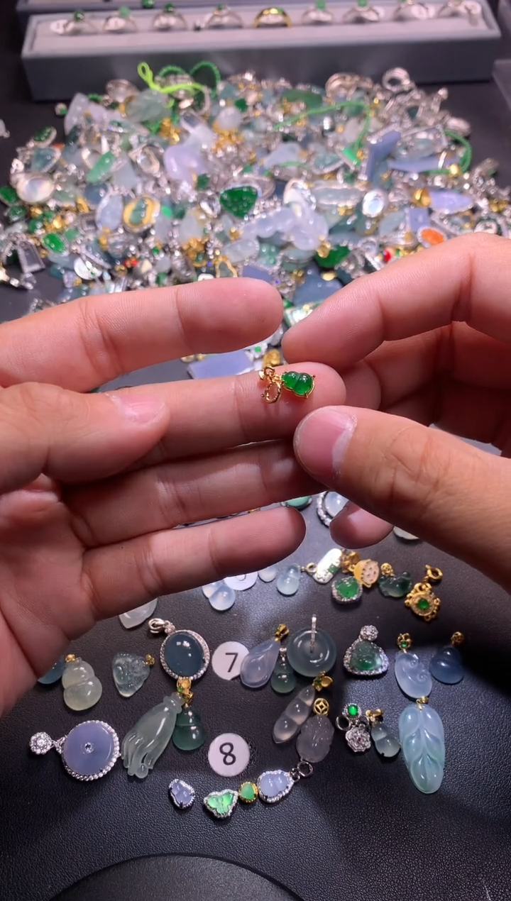 【闪购商品】翡翠吊坠(不含链)银S925镶嵌11