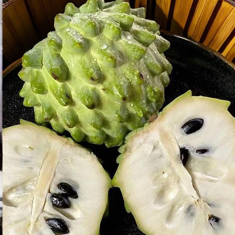 云南释迦果牛奶凤梨释迦超甜佛头果无酸味
