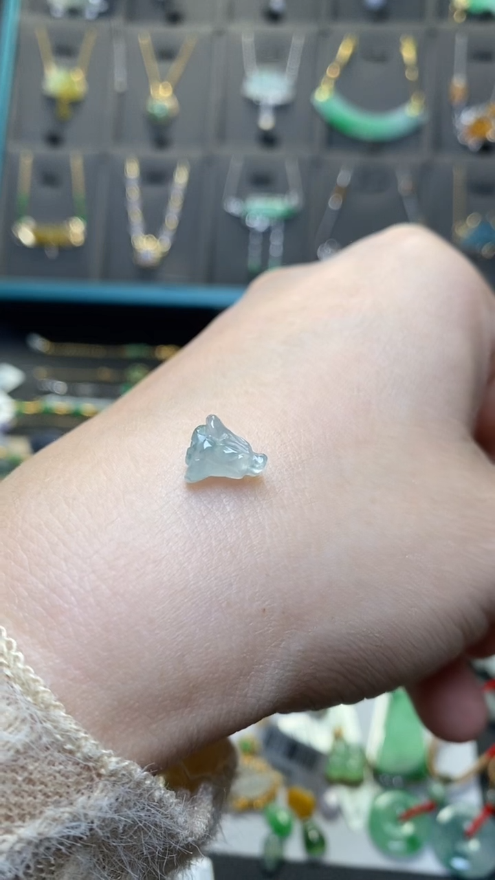 颈饰未镶嵌翡翠39377