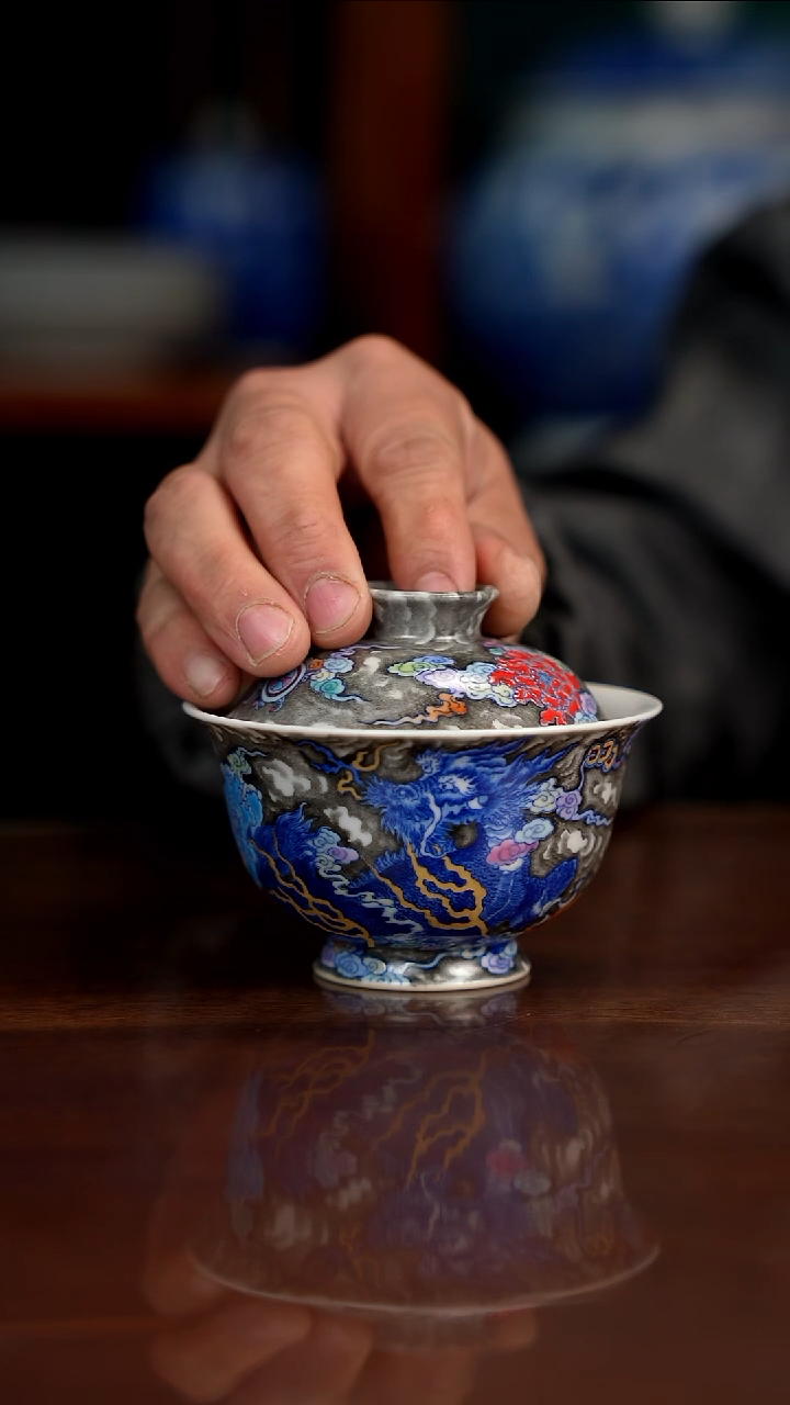 空山明月新斗彩麒麟盖碗