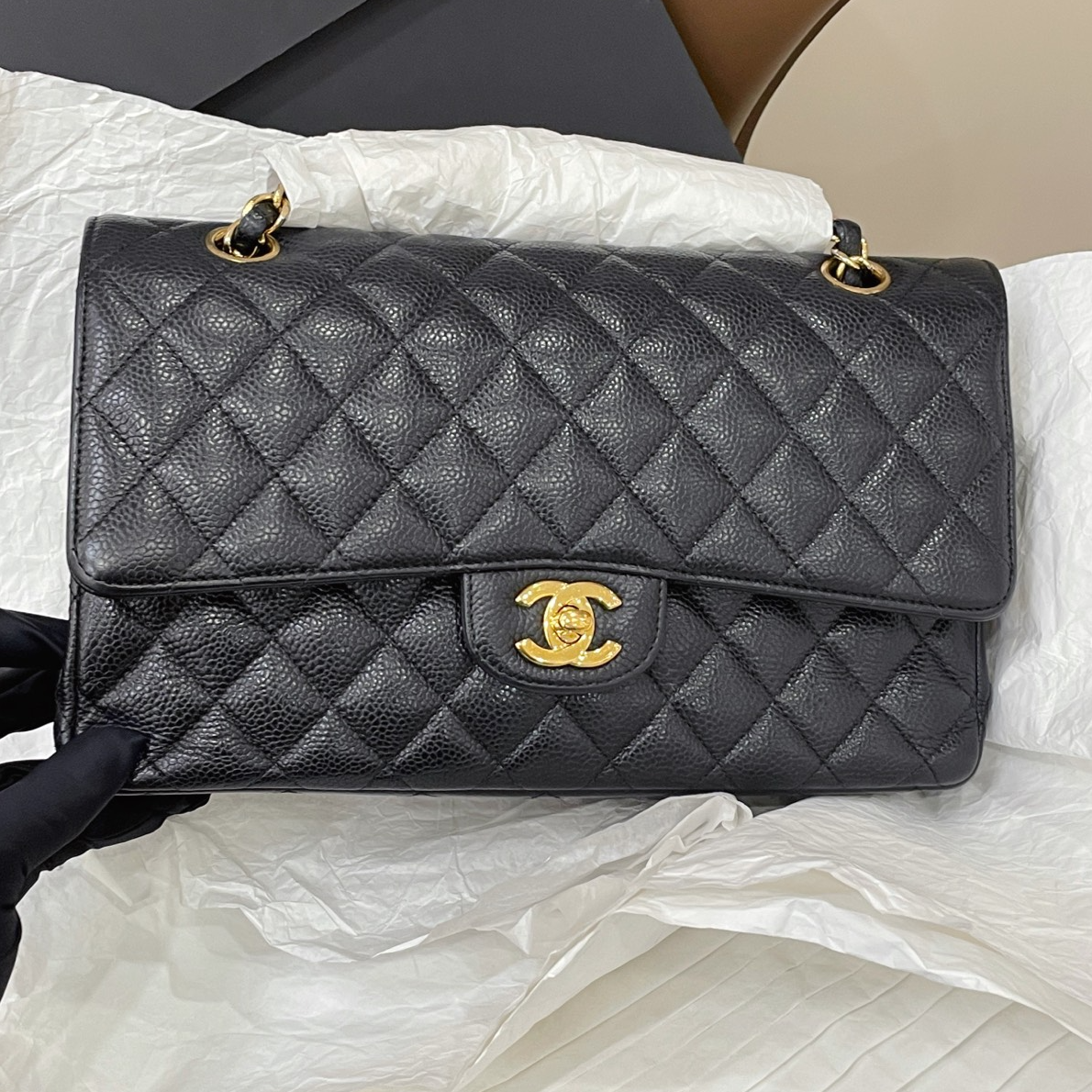 95新 Chanel/香奈儿 cf 中号黑金荔枝纹包包 25开/7CH33989