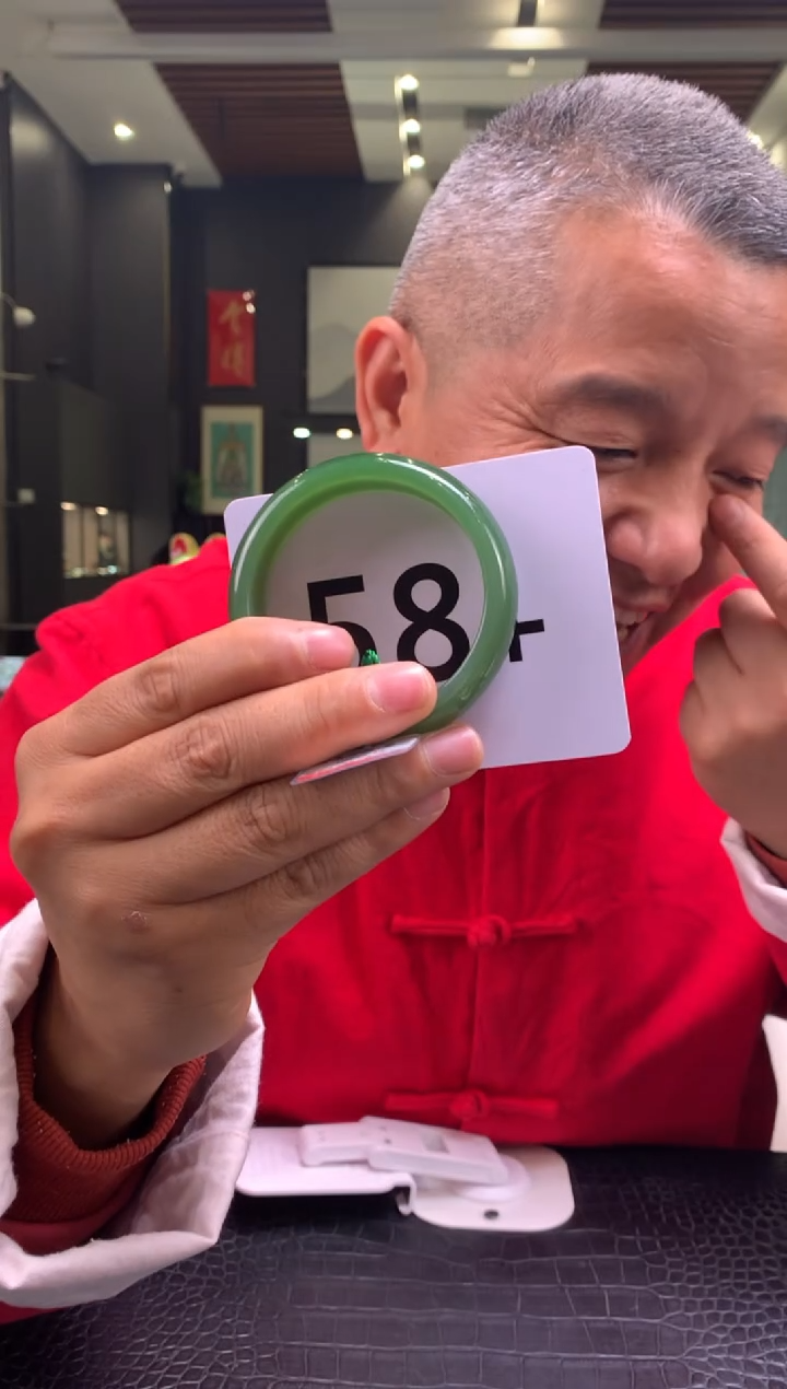 【闪购商品】和田玉碧玉手镯未镶嵌一个