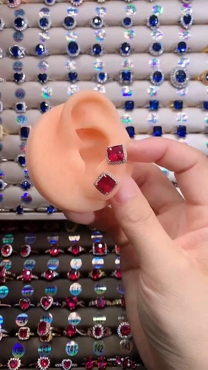 【闪购商品】红宝石耳饰银S925镶嵌玫瑰金8