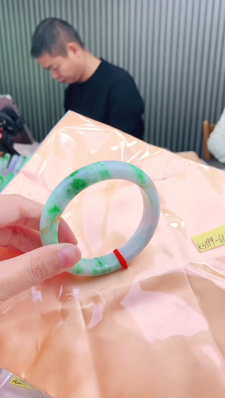 未镶嵌手镯翡翠111