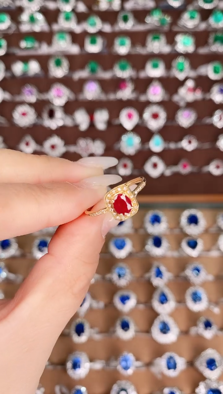 【闪购商品】红宝石18K金戒指18K金镶嵌.