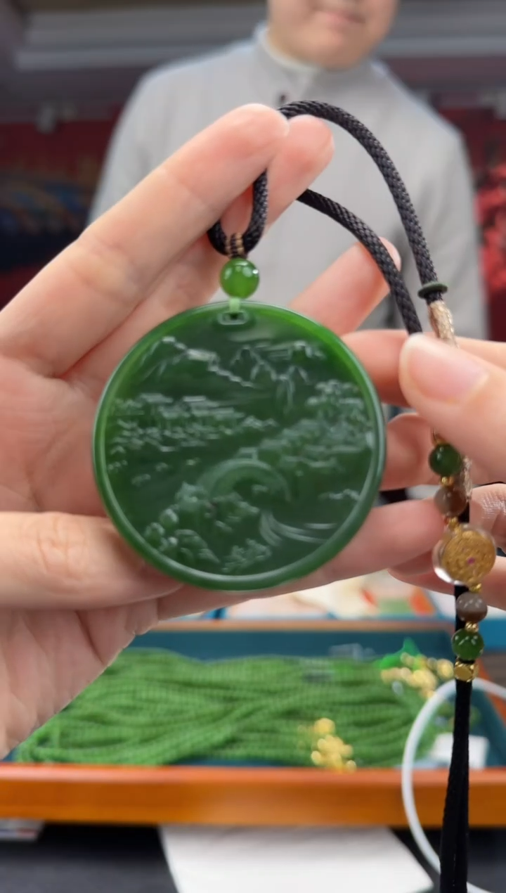 颈饰未镶嵌和田玉碧玉山水牌吊坠