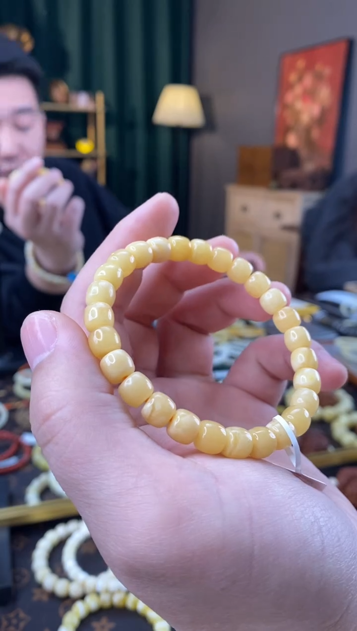 【闪购商品】蜜蜡手串未镶嵌7.8mm老型微瑕
