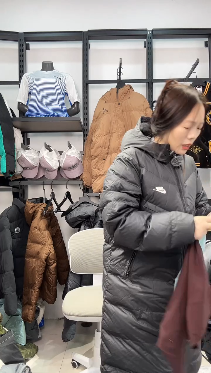 2576闪购编码 Nike/Jordan运动卫衣裤以直播间过款为准 尺码·170