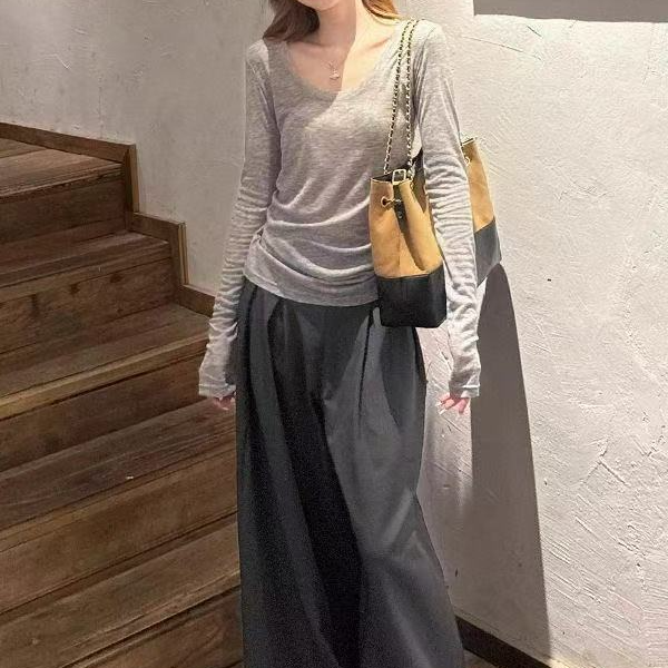 灰色修身正肩V领百搭T恤女春秋季长袖打底衫紧身辣妹内搭显瘦上衣
