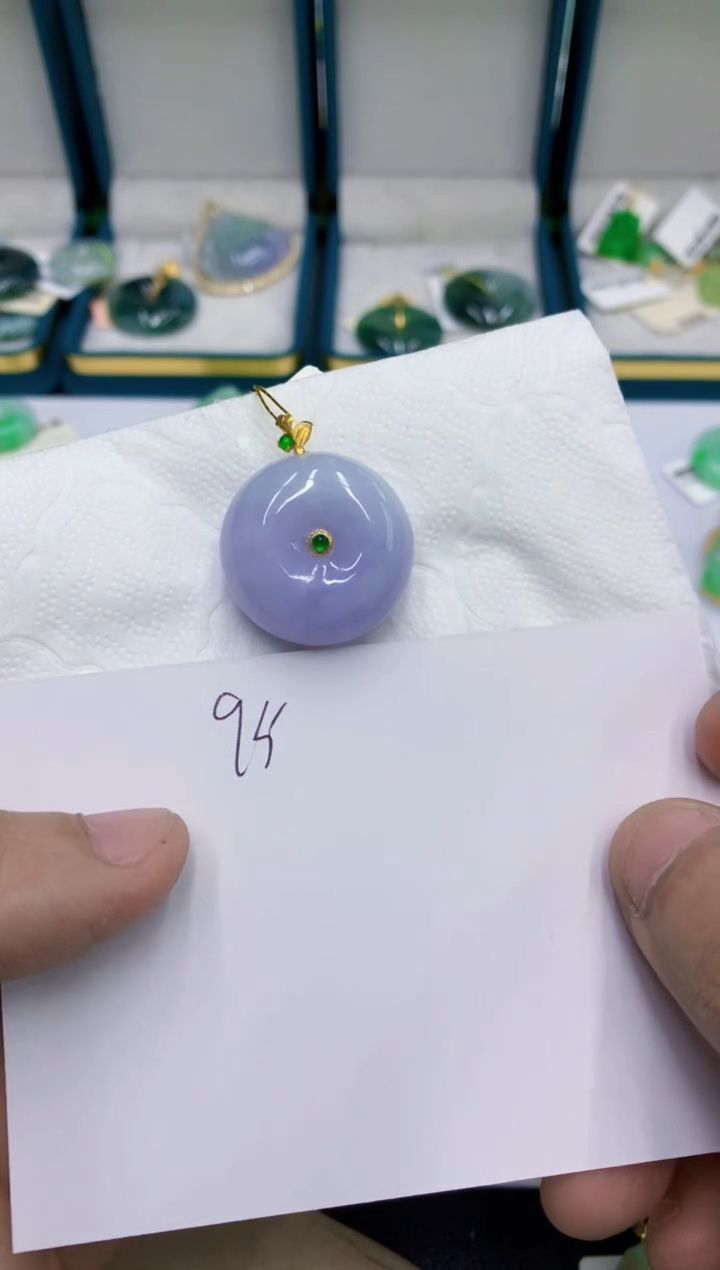 颈饰18K金镶嵌翡翠休*～1111111