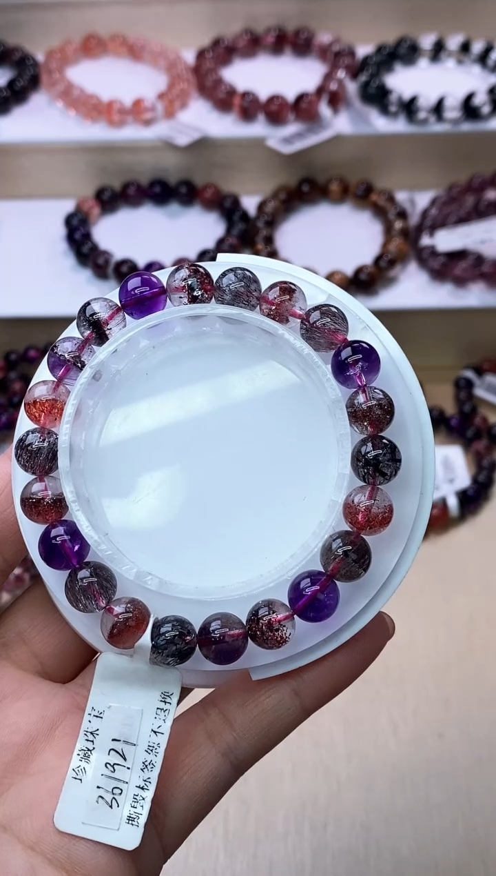 【闪购商品】水晶手链未镶嵌黑加仑超七8m+