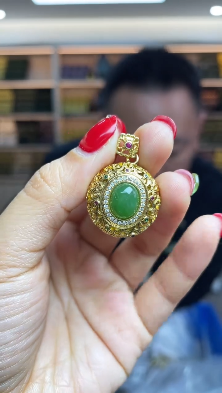 【闪购商品】和田玉·未镶嵌多样性发一件