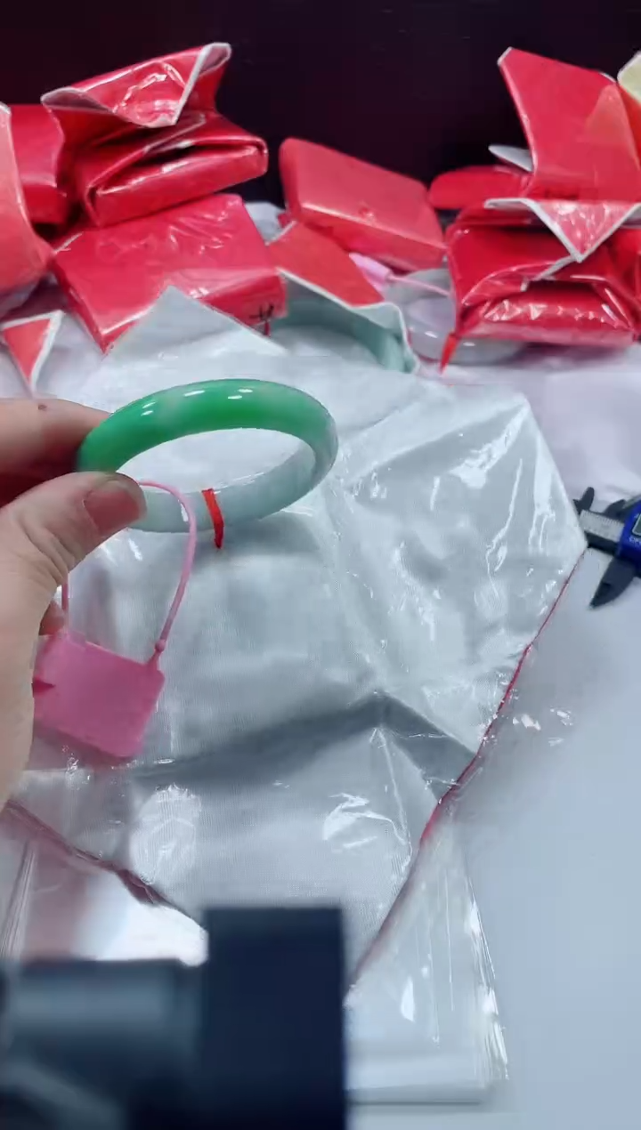 非金属无小哥411号手镯56.1圈口