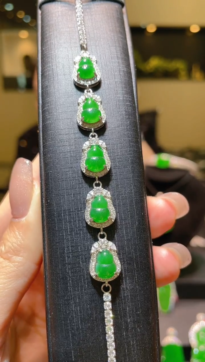 【闪购商品】翡翠吊坠(不含链)银S925镶嵌A5