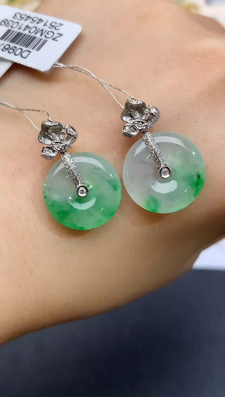 翡翠18K金镶嵌吊坠(不含链)吊坠(不含链)|3980多样性发其一