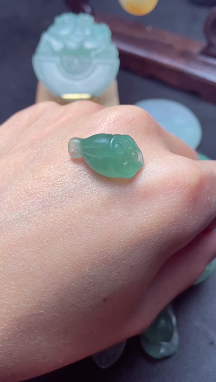 未镶嵌定制翡翠a货翡翠