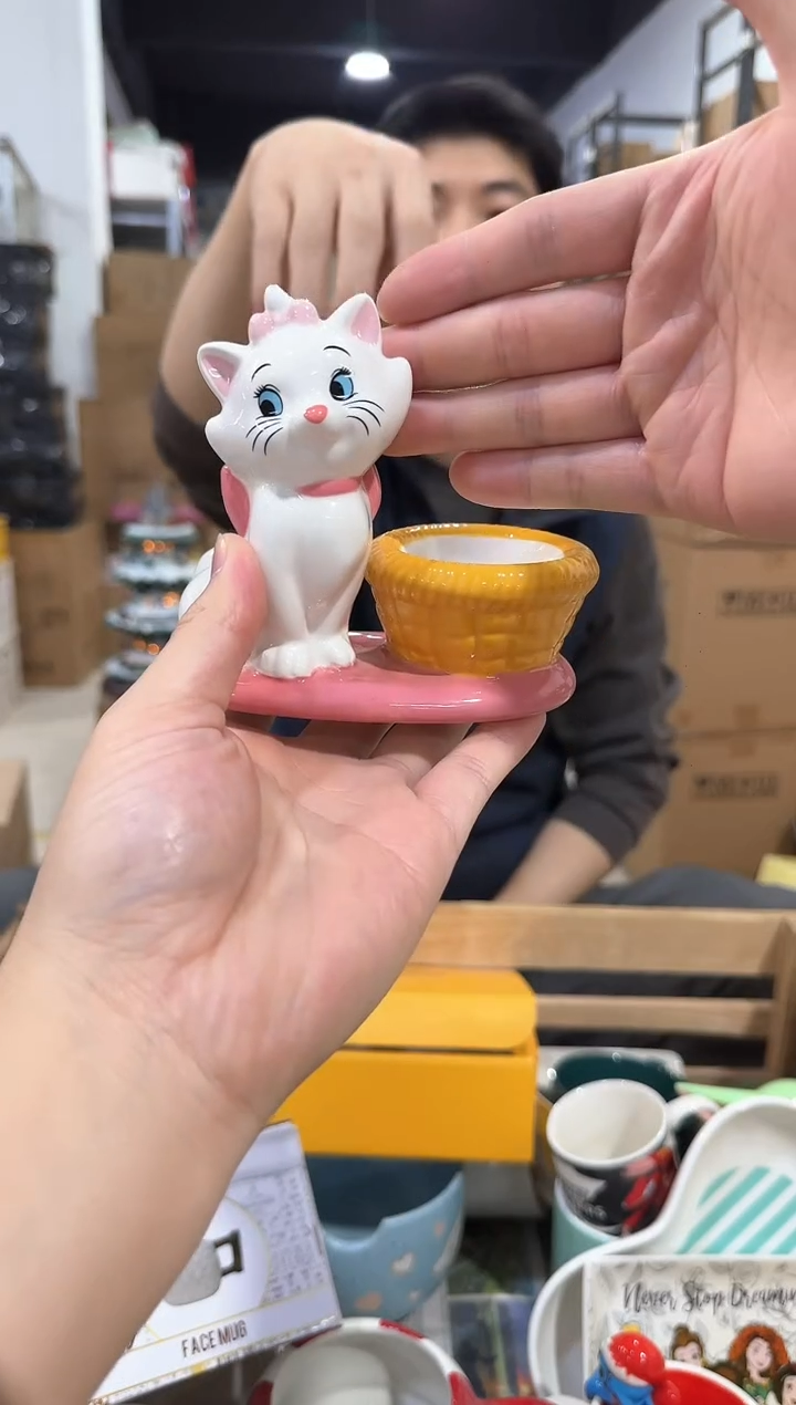 瓷片玛丽猫蛋托 